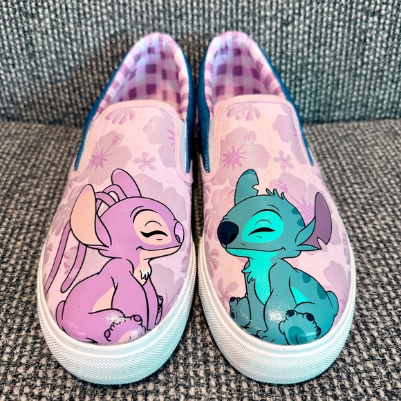 Disney’s Lilo & Stitch Sz 9 Womens Angel Ground Up Slip On Shoes Sneakers Pink - Picture 2 of 8